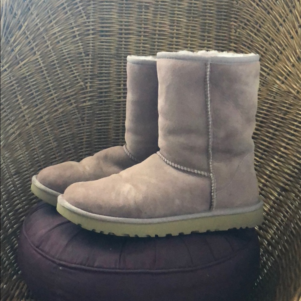 Light purple ugg boots